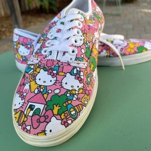 Hello Kitty x Vans Authentic lace up shoes